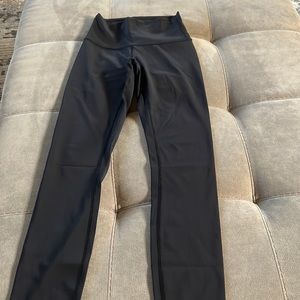 Lululemon wunder under 25” leggings size 2
